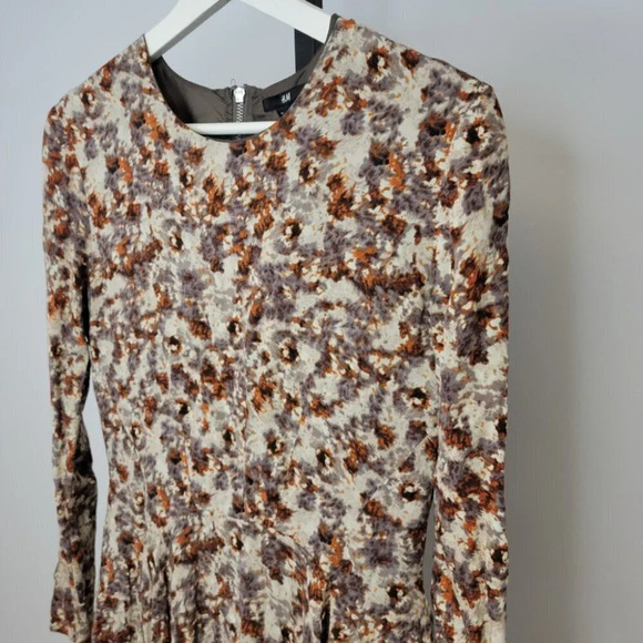 H&M  Dress - Picture 2 of 5